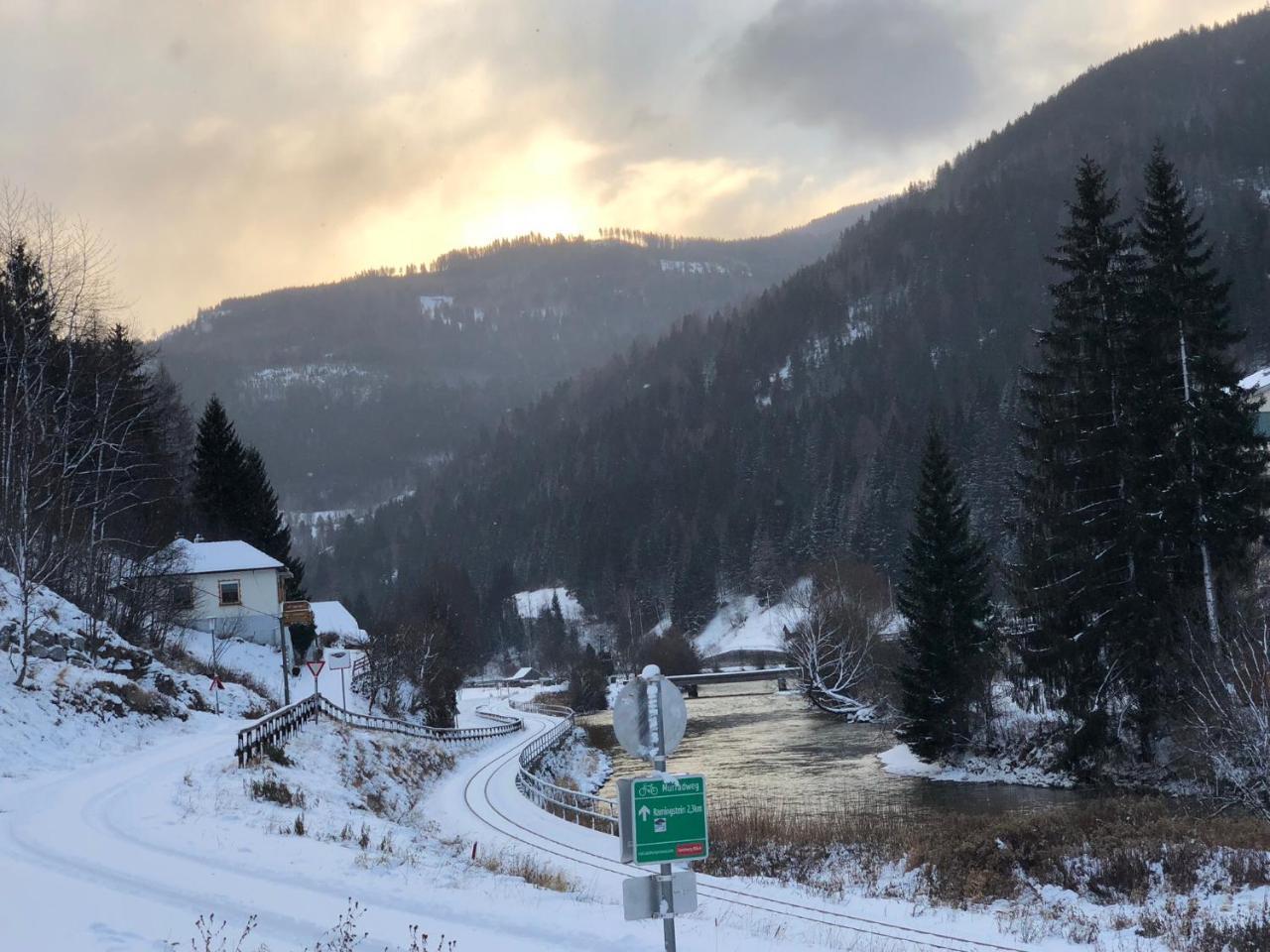 Riverside Ski Apartment Ramingstein 외부 사진